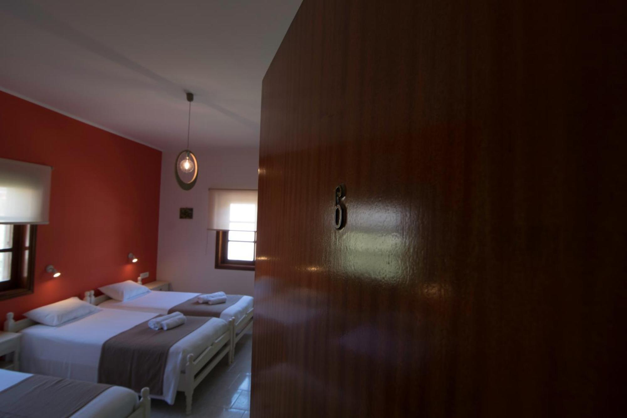 Niki Rooms Palaiochora Værelse billede