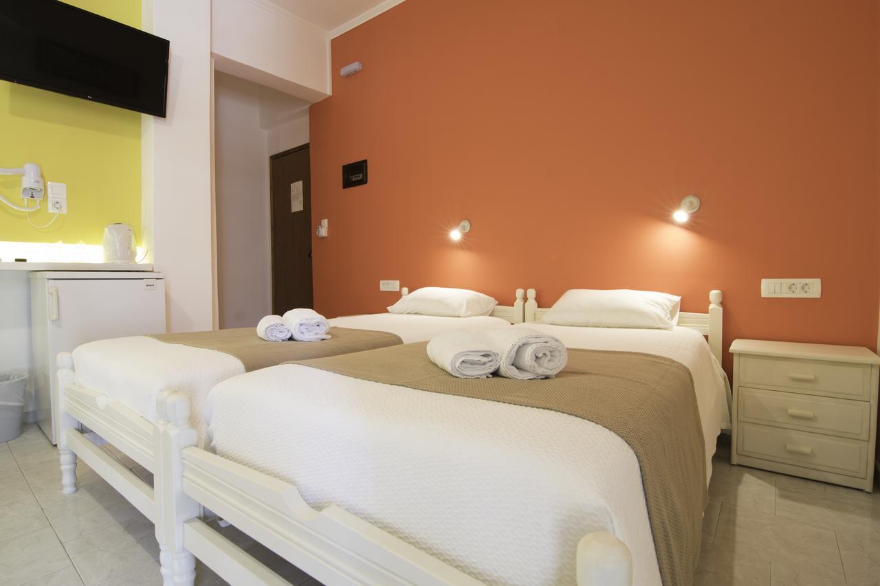 Niki Rooms Palaiochora Eksteriør billede